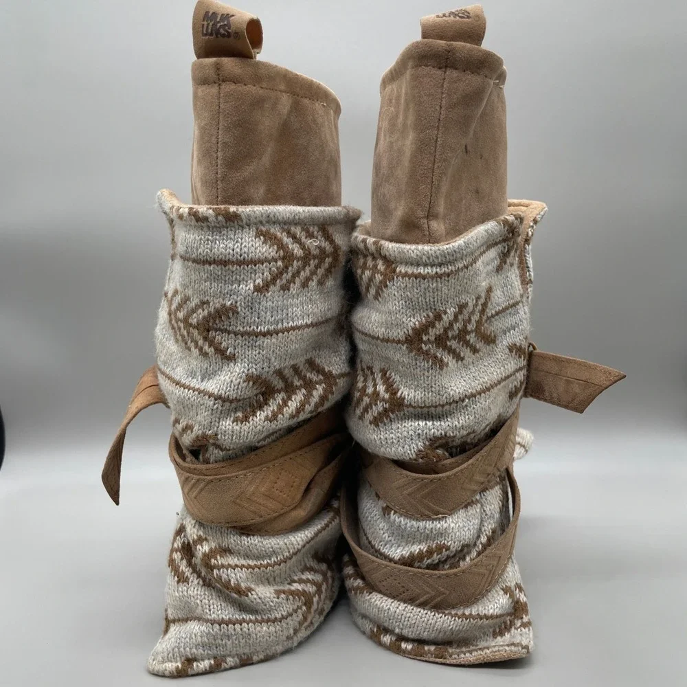 Muk Luks Sweater Knit Booties Womens Size 7 Tan Faux Suede Fold-Over Boho Buckle